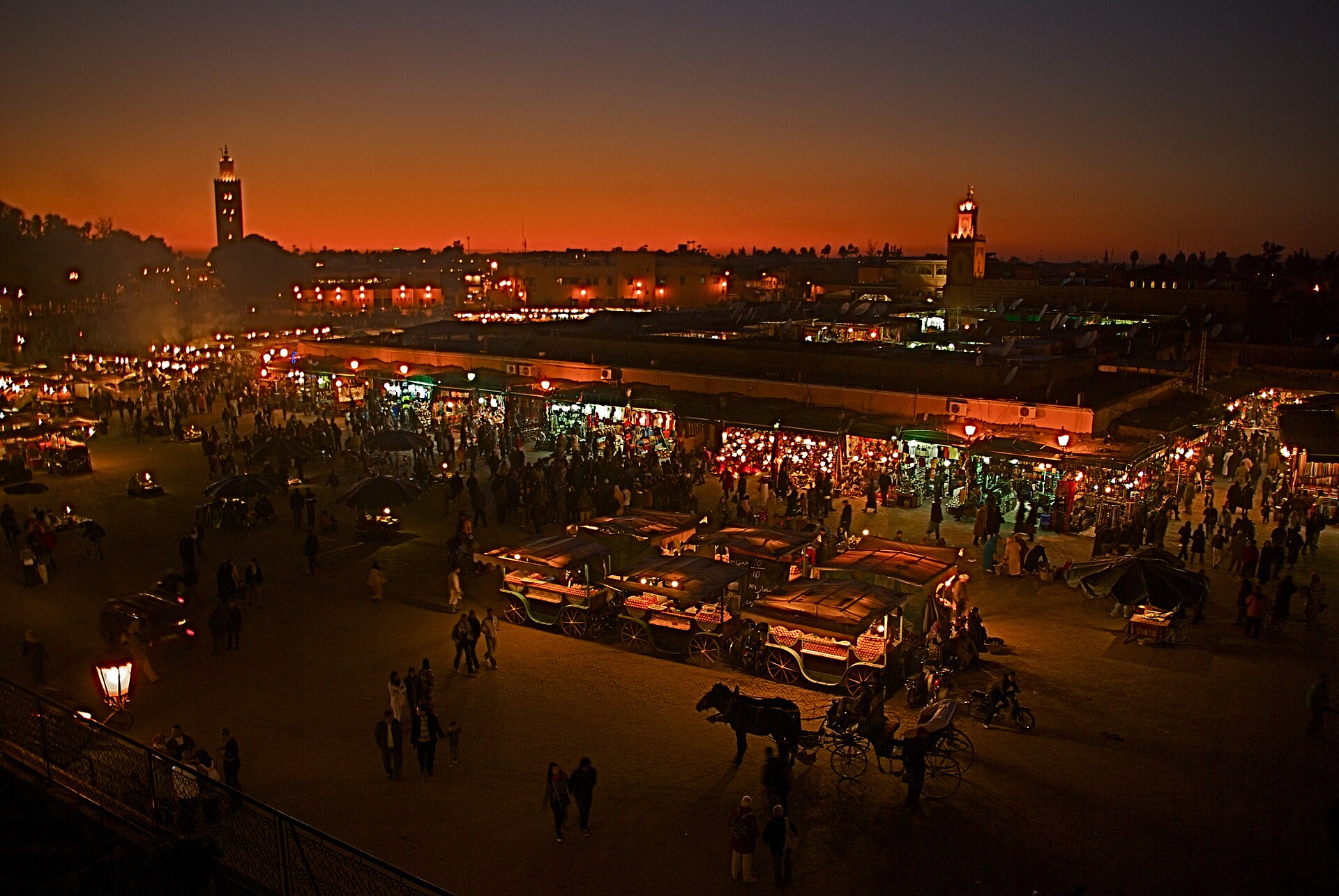 Jemaa el-Fnaa in Marrakech at night, the destination of the Fes to Marrakech transfer